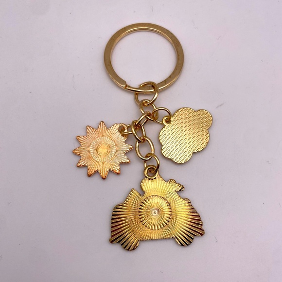 ADVENTURE AHEAD | Camper Van | Bag Charm | Keychain (Brand New!) 💘 - Picture 7 of 9